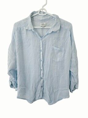American Eagle Lightweight Button Down Shirt